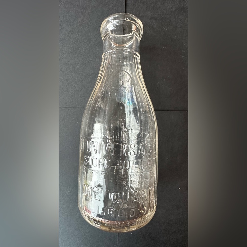 Vintage One Quart Glass Milk Bottle - Picture 2 of 5